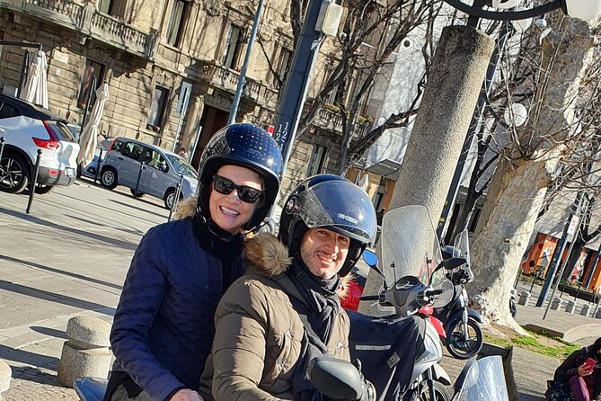 Milan Vespa Adventure: Private Tour for Couples and Friends - Arco della Pace and a quick photo stop