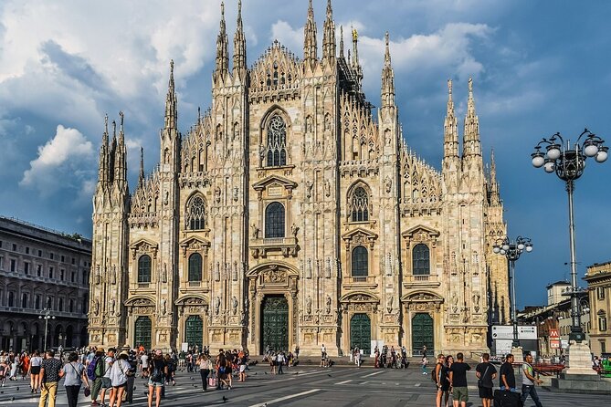 Milan Walking Tour: Explore Top Sights & Hidden Gems - Castello Sforzesco: a fortress at the edge of the route