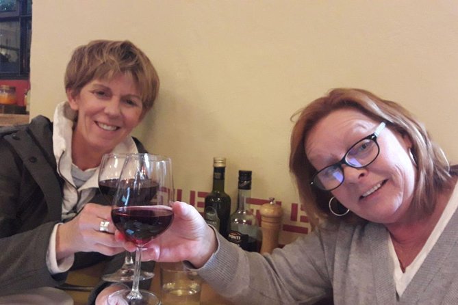 Milan Wine Tasting with Italian Sommelier - Meeting the sommelier near Arco della Pace