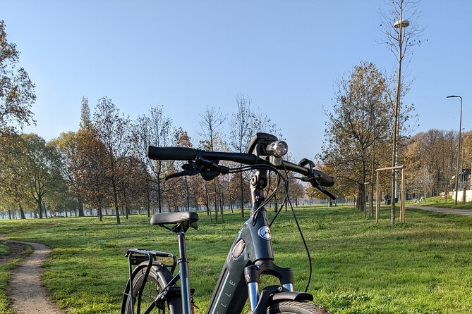 Milano e l'acqua. Tour dei parchi milanesi - The Naviglio Grande cycle path changes the mood