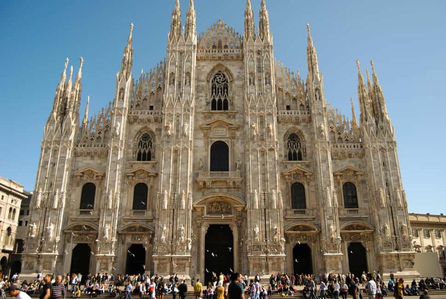 Milano: Highlights Private Tour, Duomo, Castle & Gelato - What the private format really adds