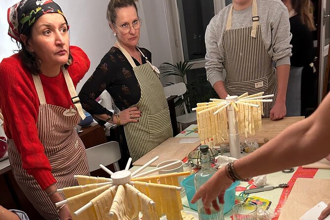 Pasta and Tiramisu join our cooking class - What the Three-Hour Schedule Means