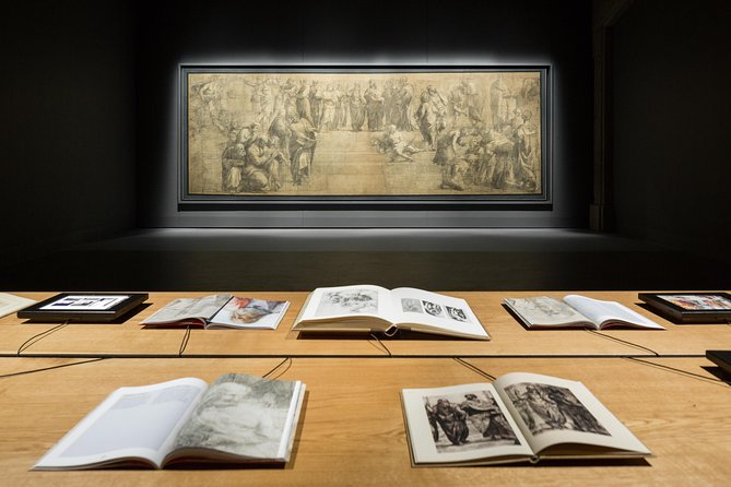 Pinacoteca Ambrosiana and da Vinci's Codex Atlanticus admission in Milan - Finding the Codex display