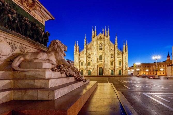 Private 3 Hours of Wonders in Milan (3km Friendly & Easy) - La Scala and Leonardo in Piazza della Scala