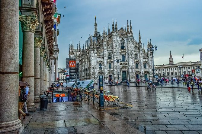 Private 4-Hour Walking Tour of Milan with private official tour guide - Pinacoteca di Brera and the art option