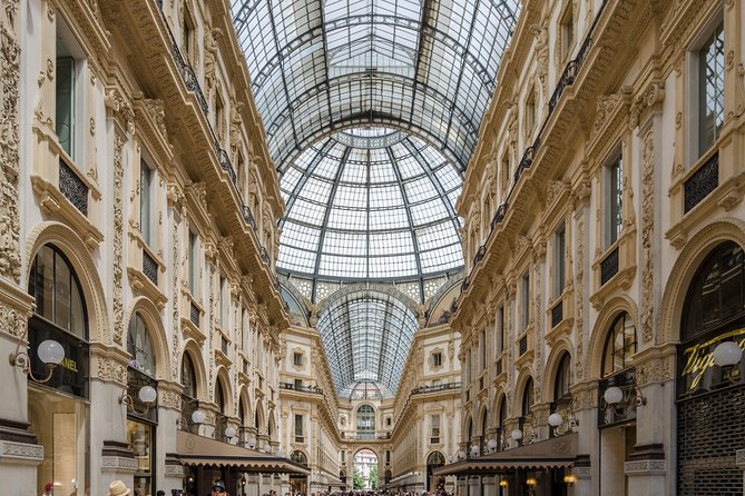 Private 4-Hour Walking Tour of Milan with private official tour guide - Piazza Mercanti and the city’s older civic side