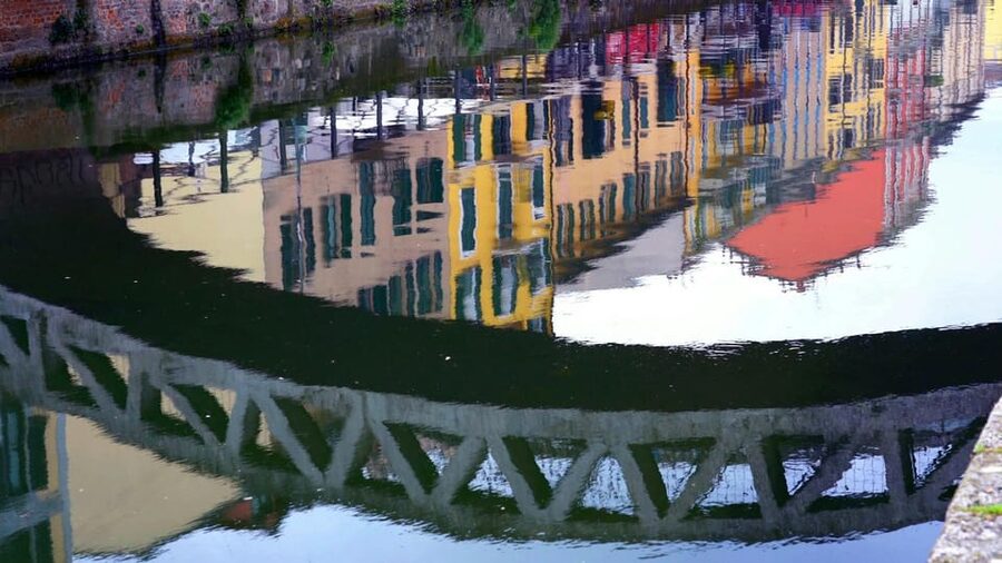 Private Milan Canals and Navigli Neighborhood Guided Tour - The Changing Character of Ticinese and Navigli