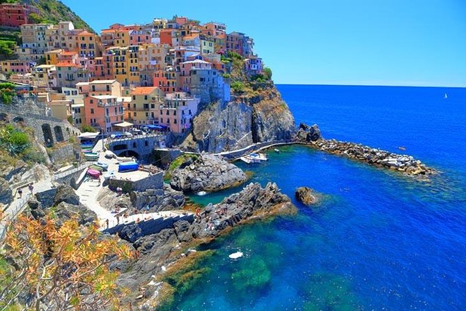Private Tour of the Cinque Terre from Milan - Vernazza and the best sea approach