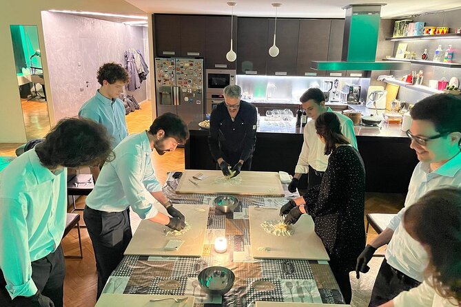 Rockin kitchen : Fresh Pasta lesson with Music Aperitif Dinner - Shaping cappelletti and tagliatelle