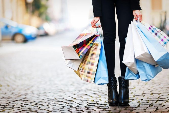 Serravalle Outlet, tour from Milan. - What the driver-guide adds to the day