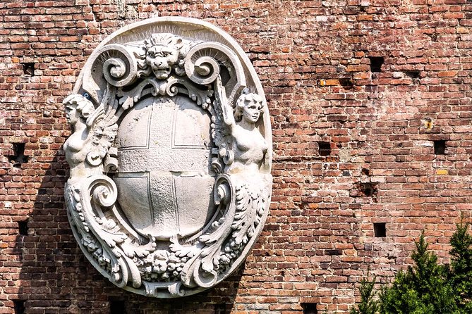Sforza Castle and Michelangelo's Pietà Rondanini guided experience - Meeting at the Filarete Tower