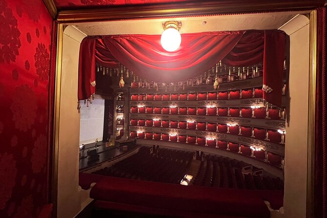 Skip the line La Scala Theatre Guided Tour Experience - How La Scala compares with attending a performance