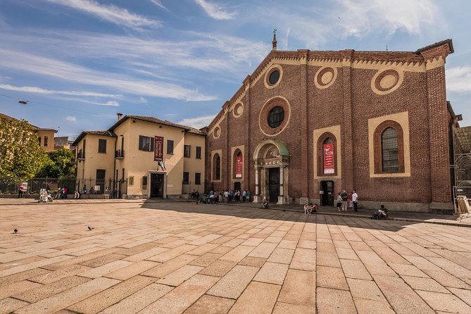 Skip the Line: Last Supper Tour in Milan - Entering Santa Maria delle Grazie and the Cenacolo