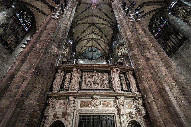Skip the Line: Milan Duomo Tour - Meeting on Piazza del Duomo