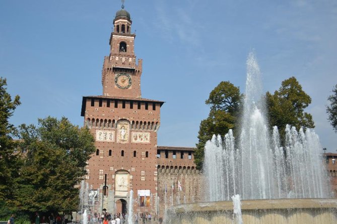 The Last Supper and Sforza Castle Tour - group tour - Inside Il Cenacolo for 15 strict minutes