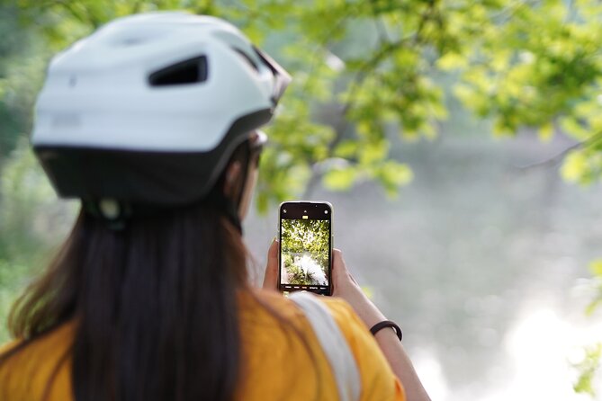 The Milan you don't expect, bike tour with picnic on the lake - Finishing through Parco di Trenno