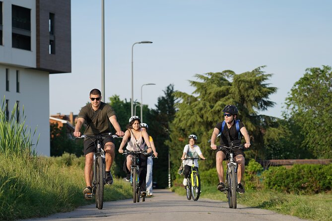 The Milan you don't expect, bike tour with picnic on the lake - The best time to fit it into your Milan plans