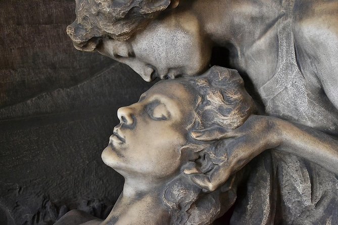 The Monumental Cemetery of Milan guided experience - Meeting point, timing, and what to expect