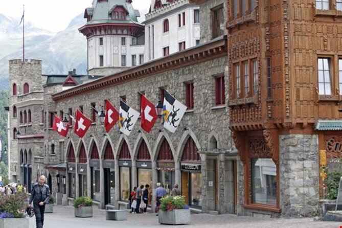 Tour Bernina Red Train And St Moritz from Milan - Adding the Lake Como cruise