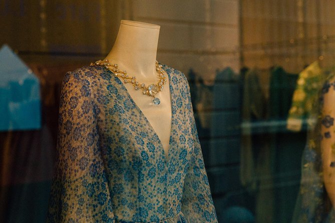 Treasures of Milan: Fashion and Design Private Tour - Via Manzoni and the streets around Via Gesù