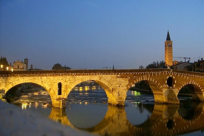 Verona & Lake Garda with Boat Cruise: Full-Day Tour from Milan - Verona: Roman stone and Romeo’s city