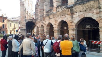 Visit of Verona and Lake Garda. Full day tour from Milan