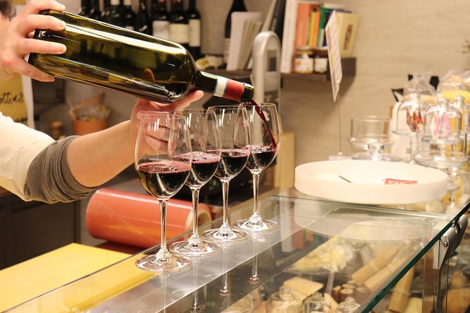 Walking Food Tour of Milan with Tastings - Why Milanese food is different