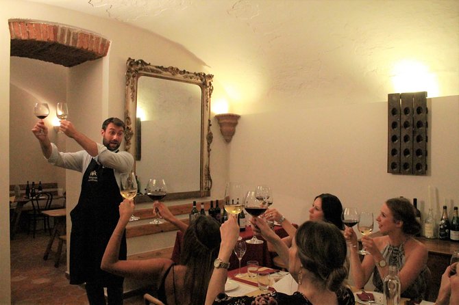 Wine Tasting Experience in Milan City Center - Starting with the sparkling wine