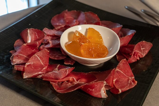 Wine Tasting Experience in Milan City Center - The location and evening timing